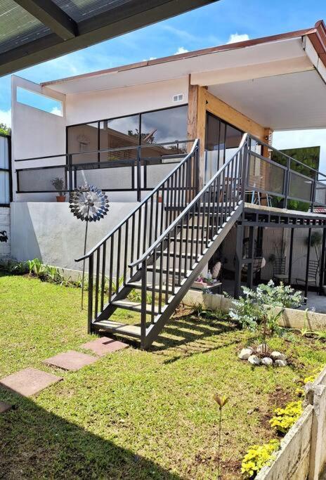 Preciosa Cabana En Fraijanes Exterior photo